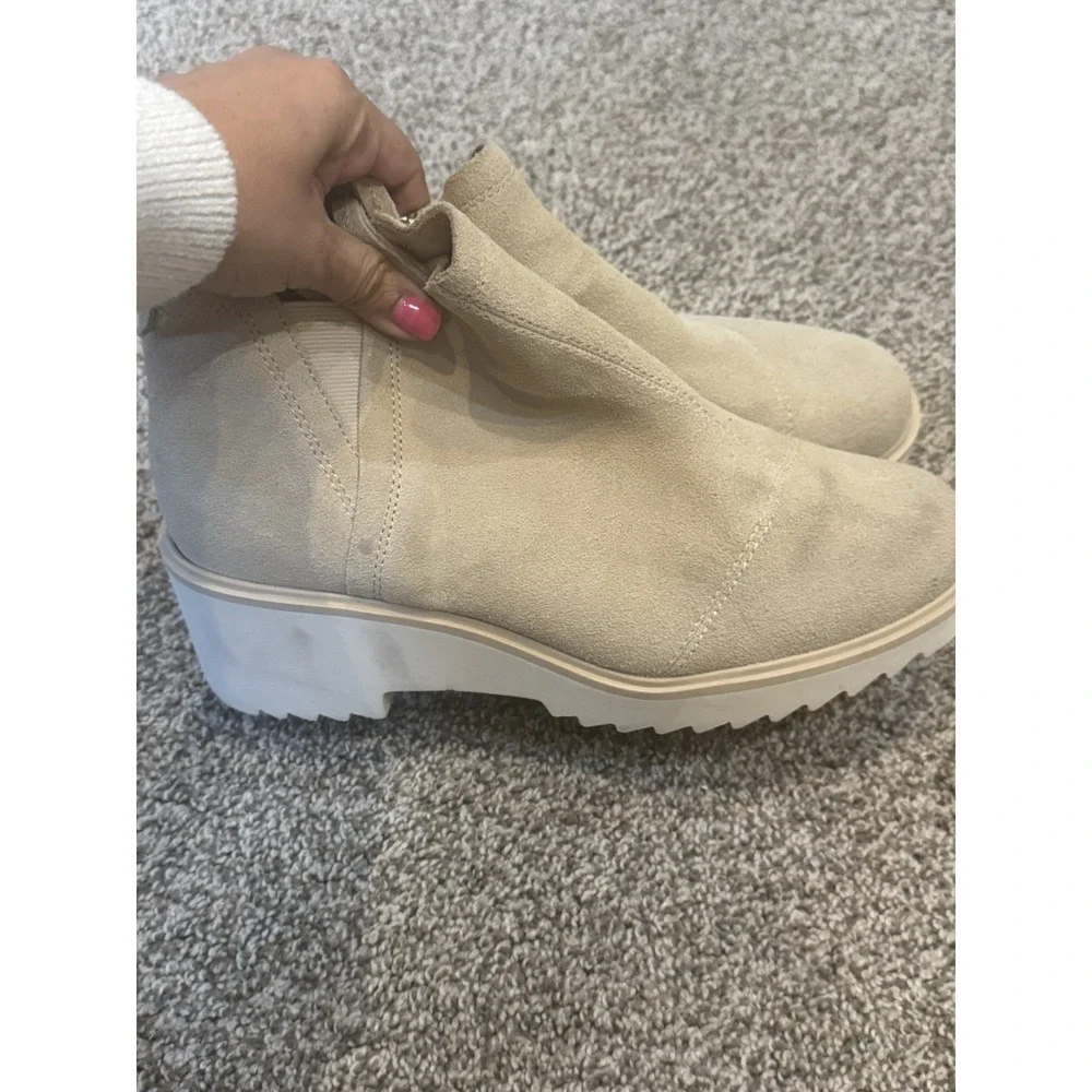 Tom's Maude‎ Wedge Bootie In Natural Size 9.5W